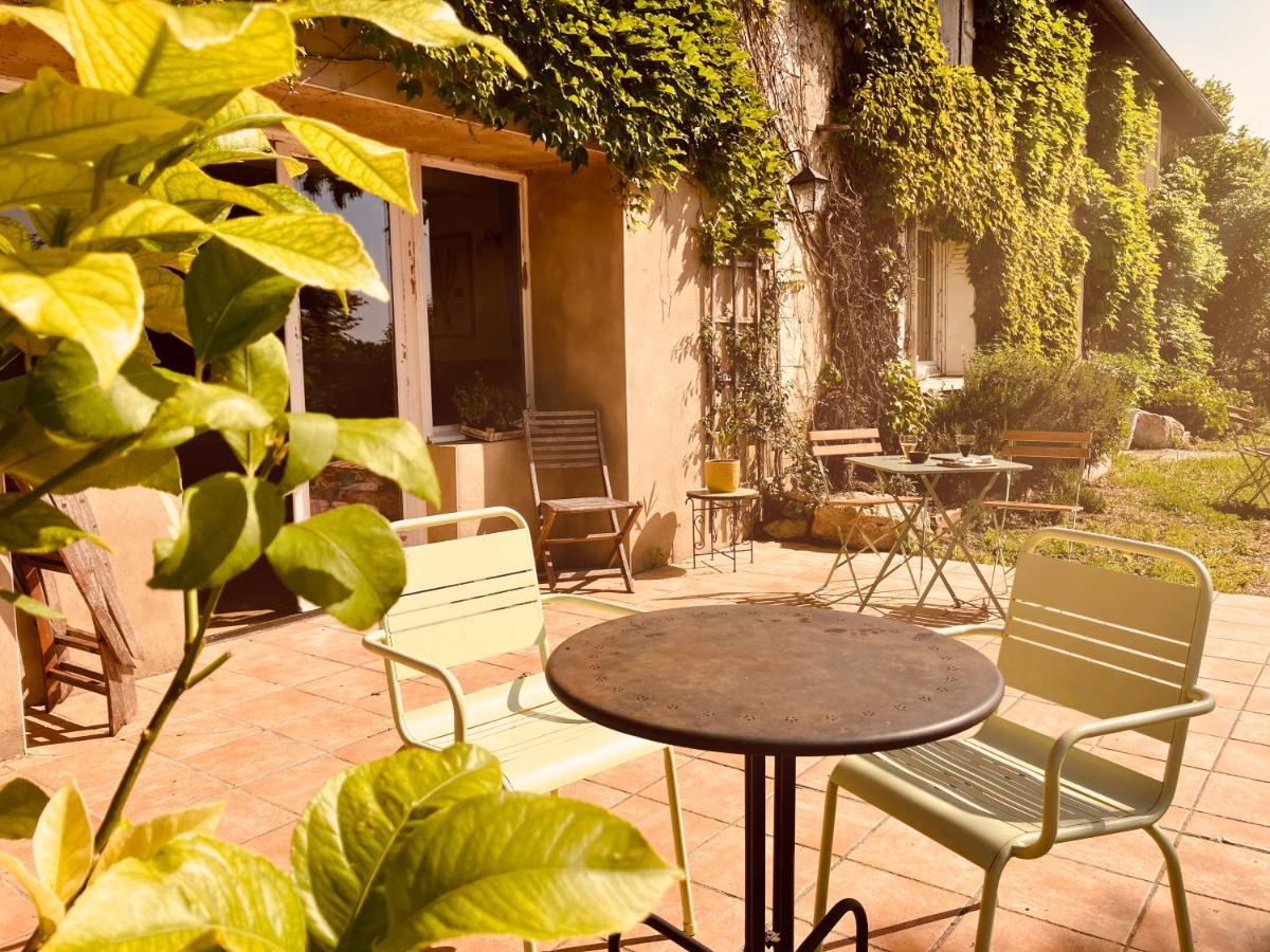 Bed and Breakfast Le Repaire De La Reveuse Saint-Frajou Exterior foto
